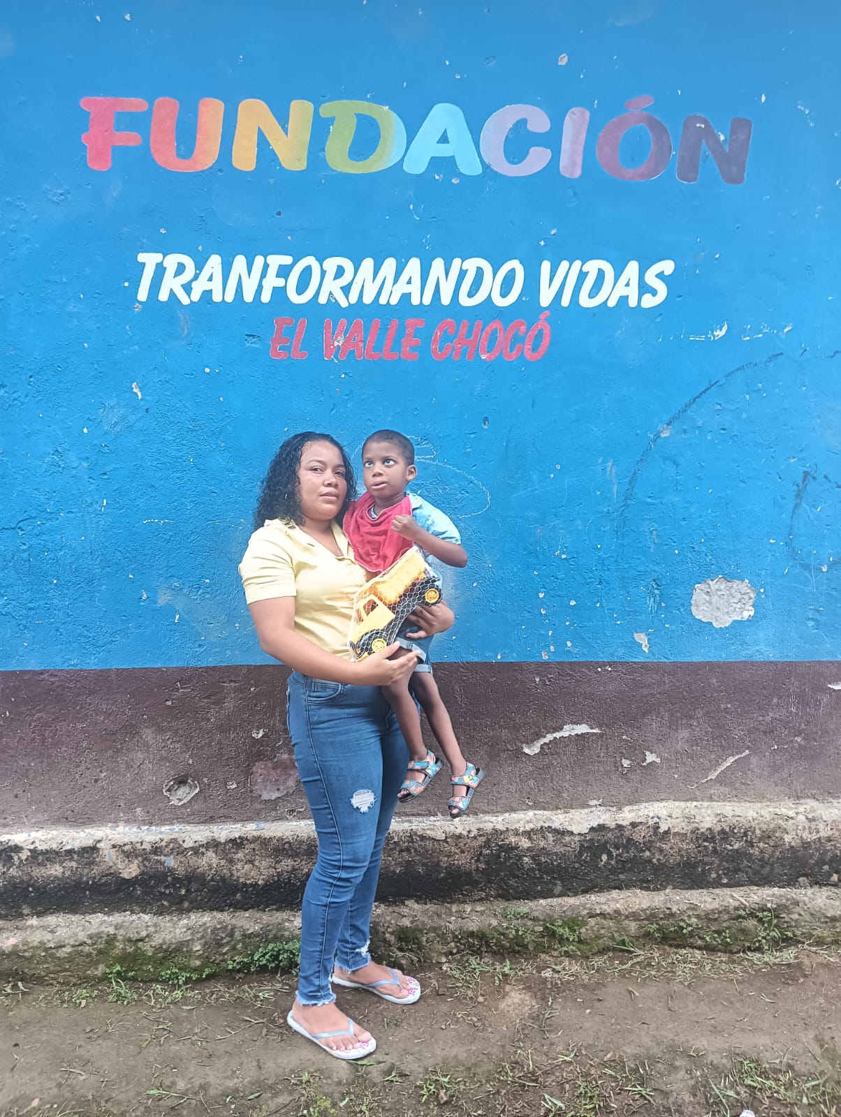 Foto 2 de la celebración de Navidad con familias beneficiarias